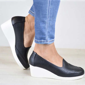 Women Fashionable Breathable Slip On Wedge Shoes